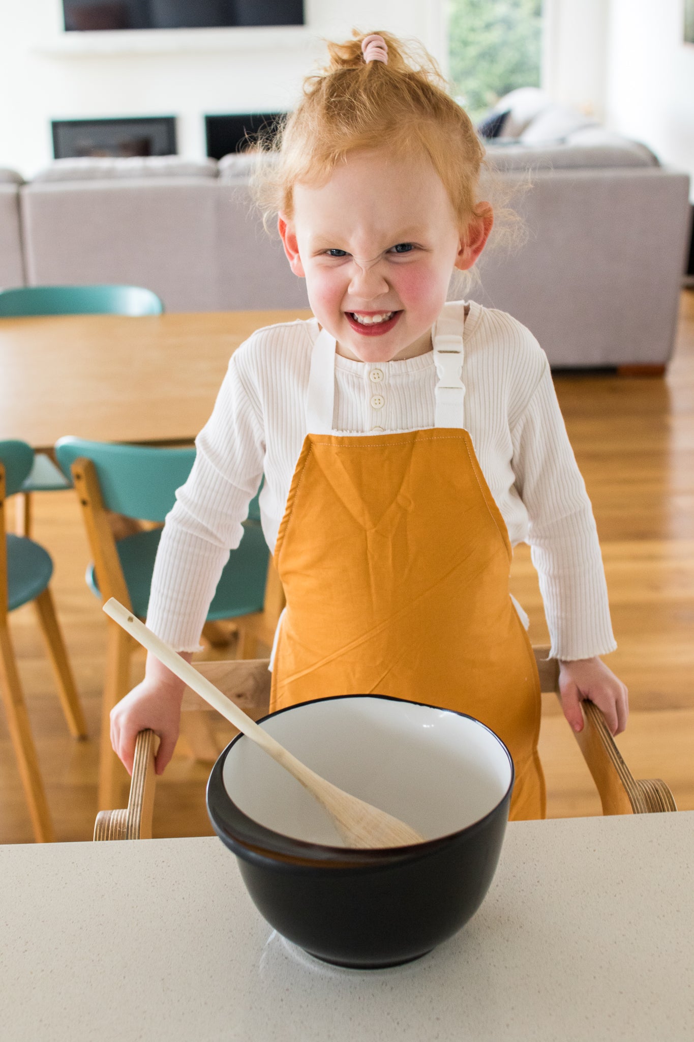 washer dryer friendly kids apron